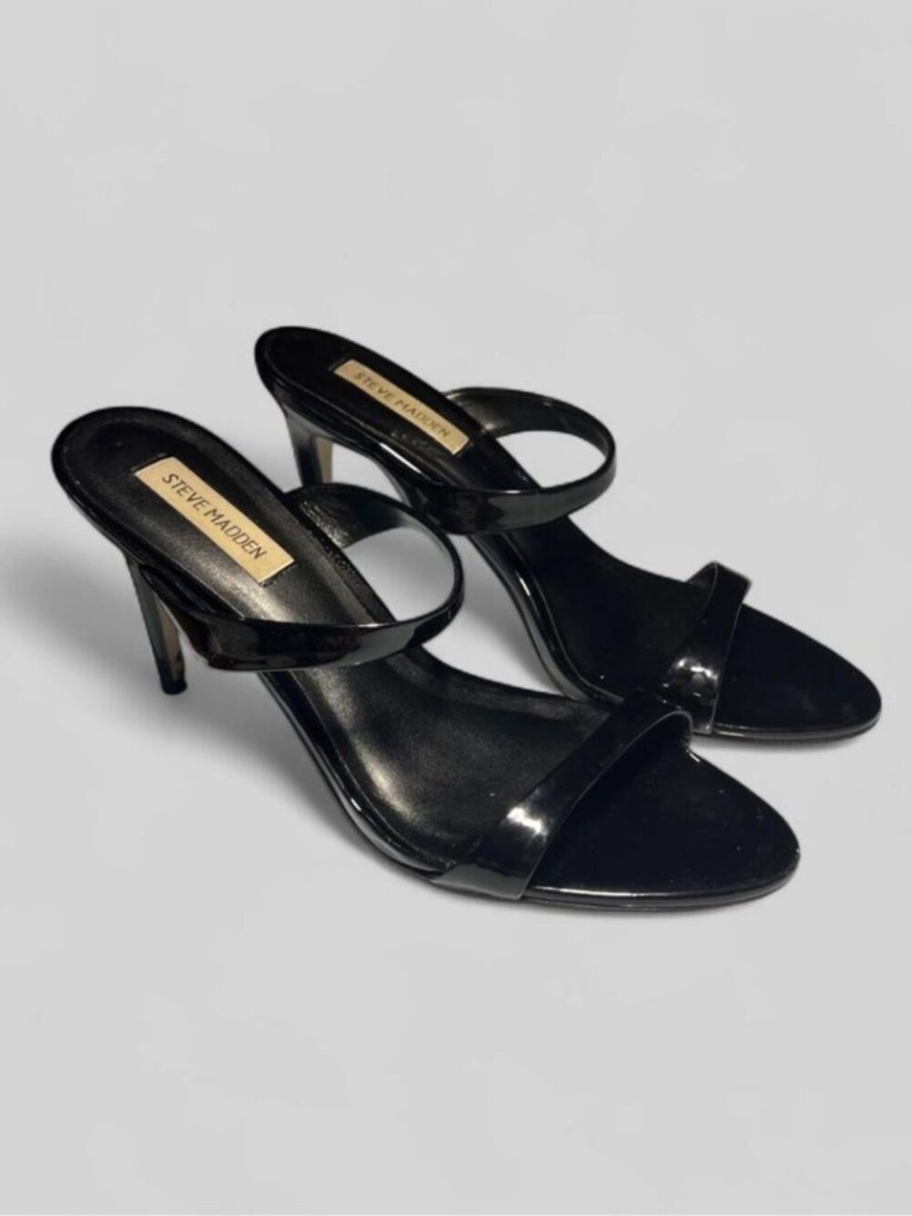 Steve Madden Women's Black Courts